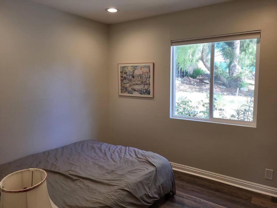 Bouganvilla 4-Bedroom, 2-Baths, Single Family House Thousand Oaks Esterno foto